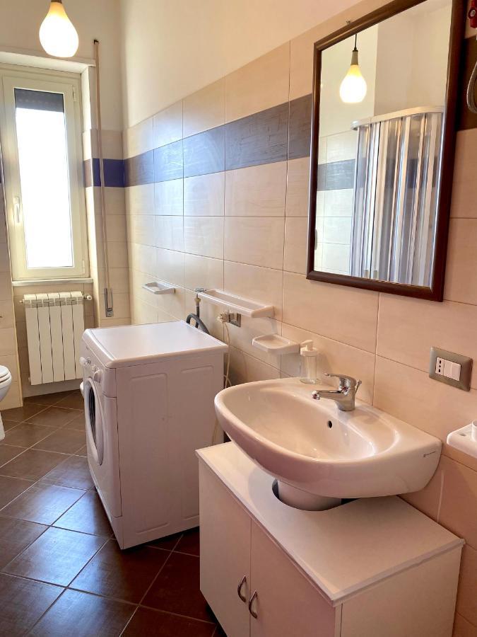Apartamento Scauri Attico Panoramico Minturno Exterior foto